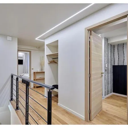 Le Marais Place Des Vosges By Prestige