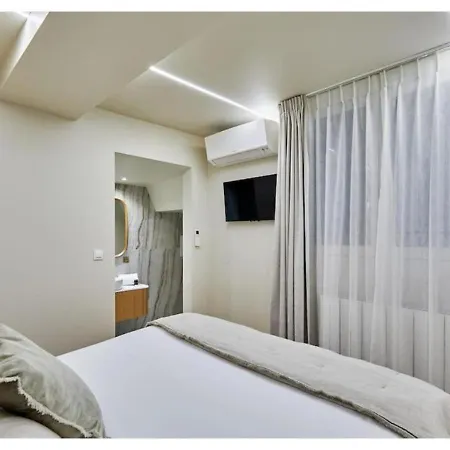 Le Marais Place Des Vosges By Prestige Paris